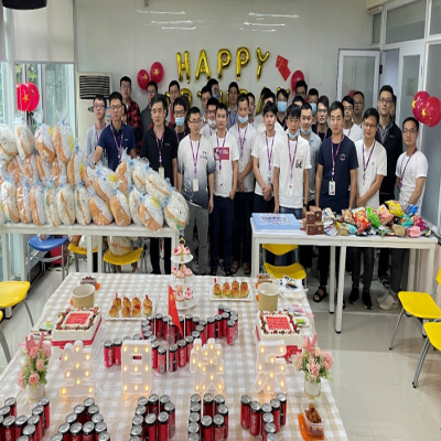 百年辉煌，忆峥嵘岁月——耀世娱乐电子员工7月生日会