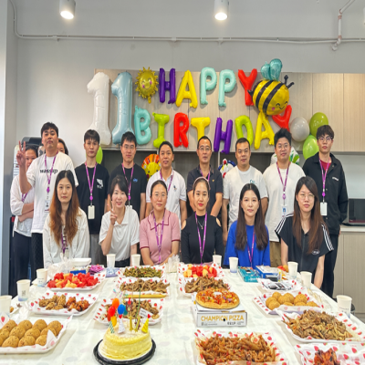 暖冬相伴，快乐加倍——耀世娱乐电子11月份员工生日活动