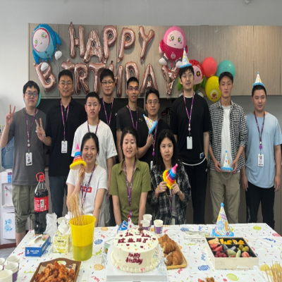 劳动创造幸福，生日倍添欢笑——耀世娱乐电子5月份员工生日活动