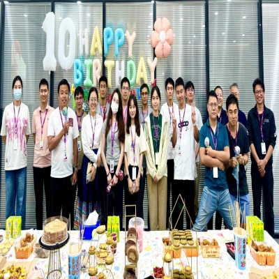 岁月秋高，重阳同庆——耀世娱乐电子10月份员工生日会